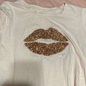 Guess pink with lip pattern size XL worn 2 times!!!